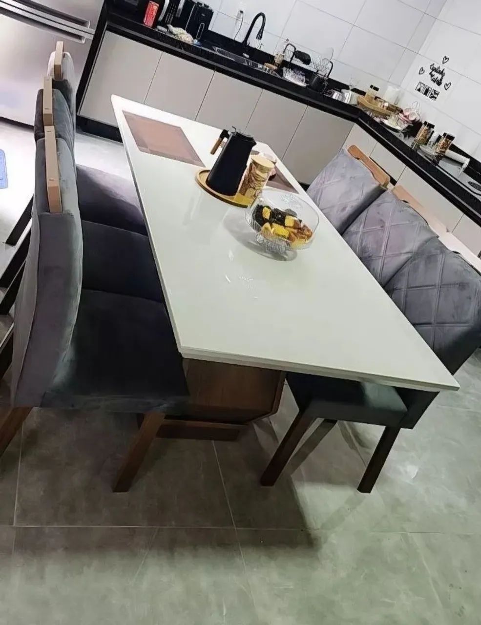 Mesa de jantar com tampo de vidro 6 cadeiras  - Foto 4