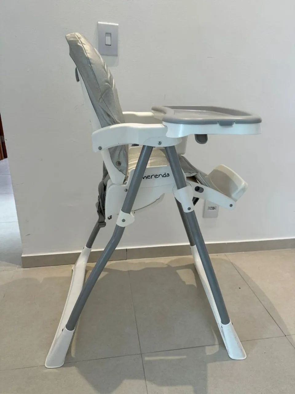 Cadeira de alimentação Burigotto Merenda seminova - Foto 2