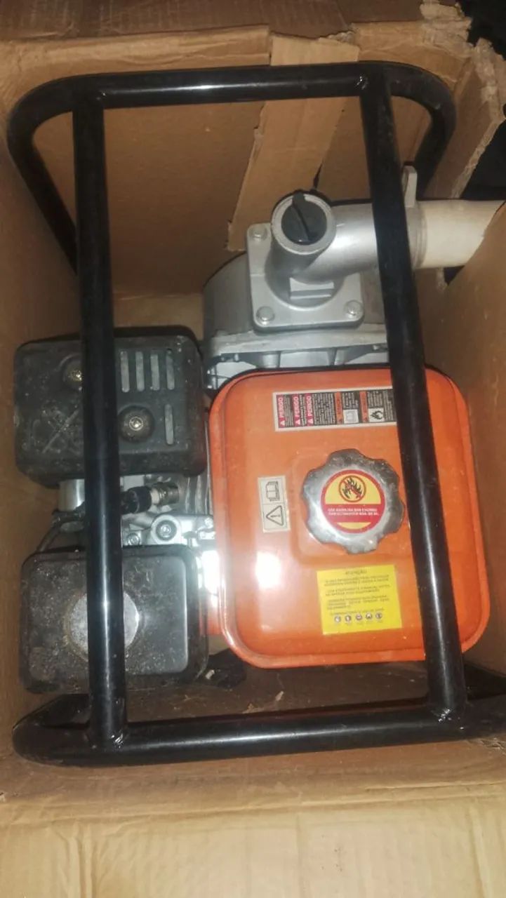 Motobomba a gasolina 