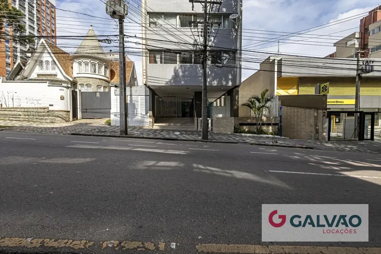 Apartamento de 02 dormitórios no Centro, próximo da UFPR