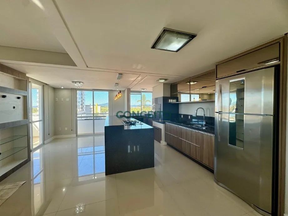 Linda Cobertura de Alto Padrão no Centro de Palhoça | Vista Livre e Panorâmica