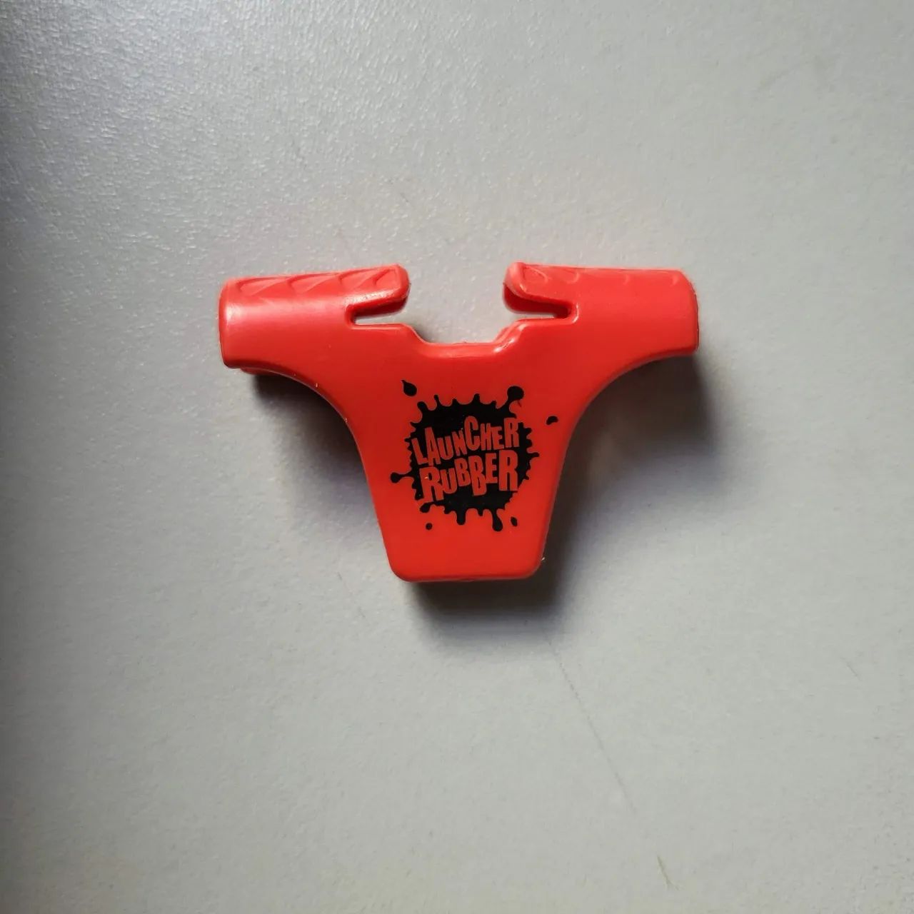 Beyblade - Launcher Rubber Vermelho 