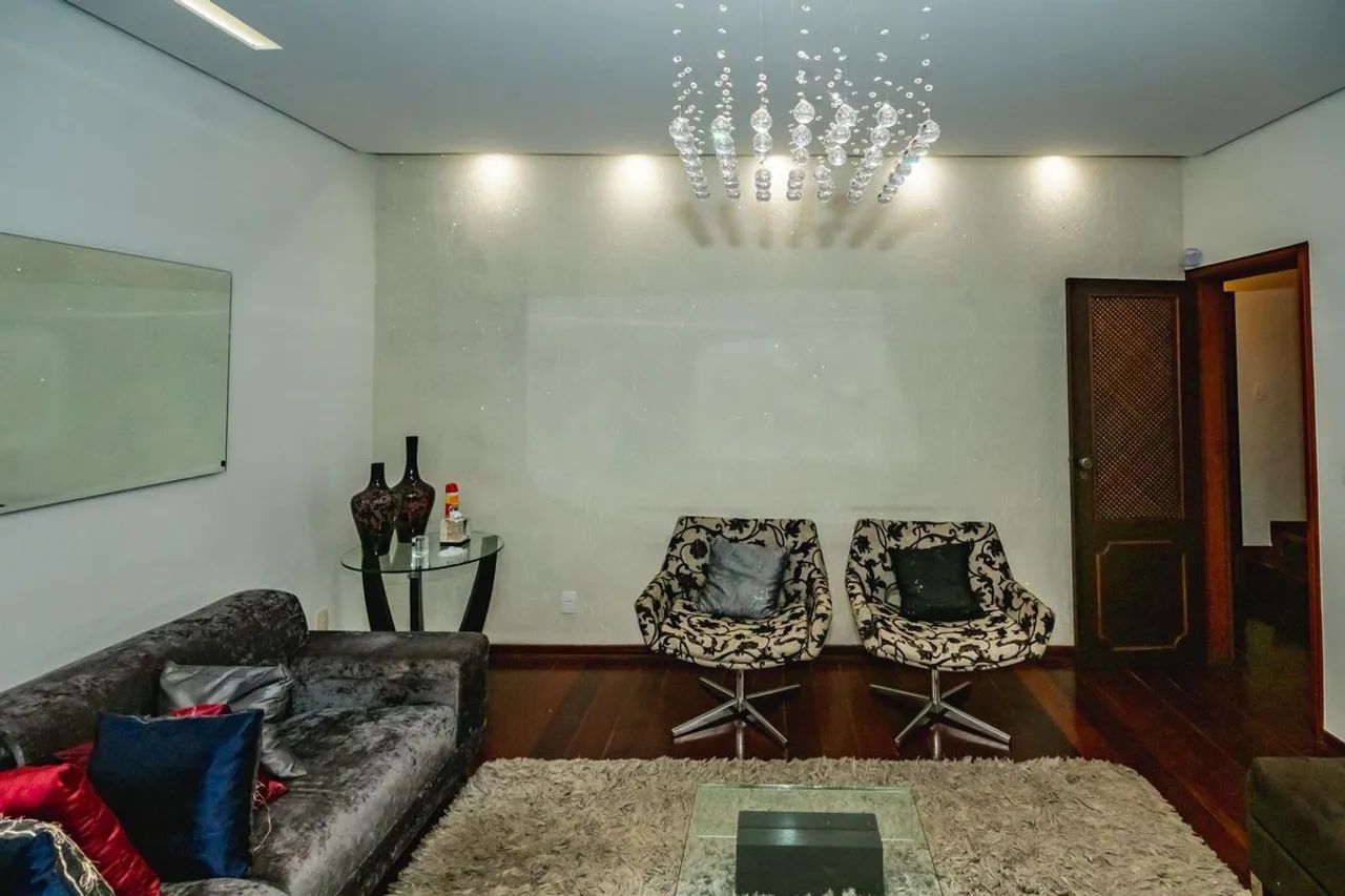 Casa à Venda - Santa Rosa, 3 Quartos, 300 m2 - Foto 3