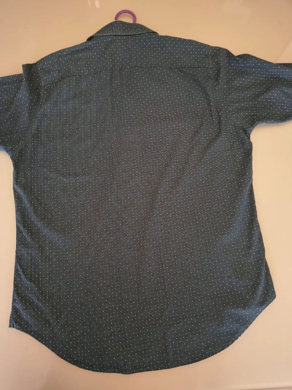 Blusa social Azul e bolinhas Brancas- Tamanho 4G - Foto 3