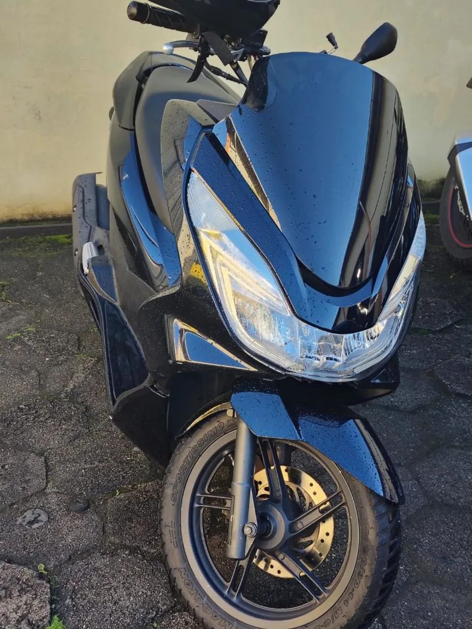 VENDO MOTO PCX - Foto 2