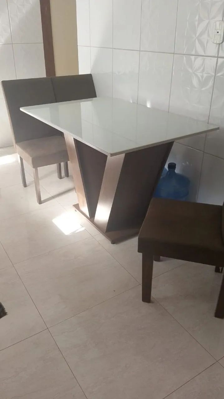 Mesa de jantar com três cadeiras - Foto 2