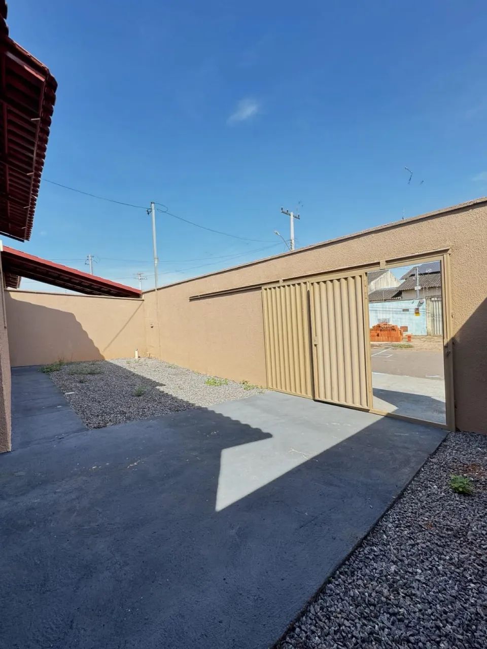 Casa com entrada de 25mil mais parcelas leia o anúncio!! - Foto 5