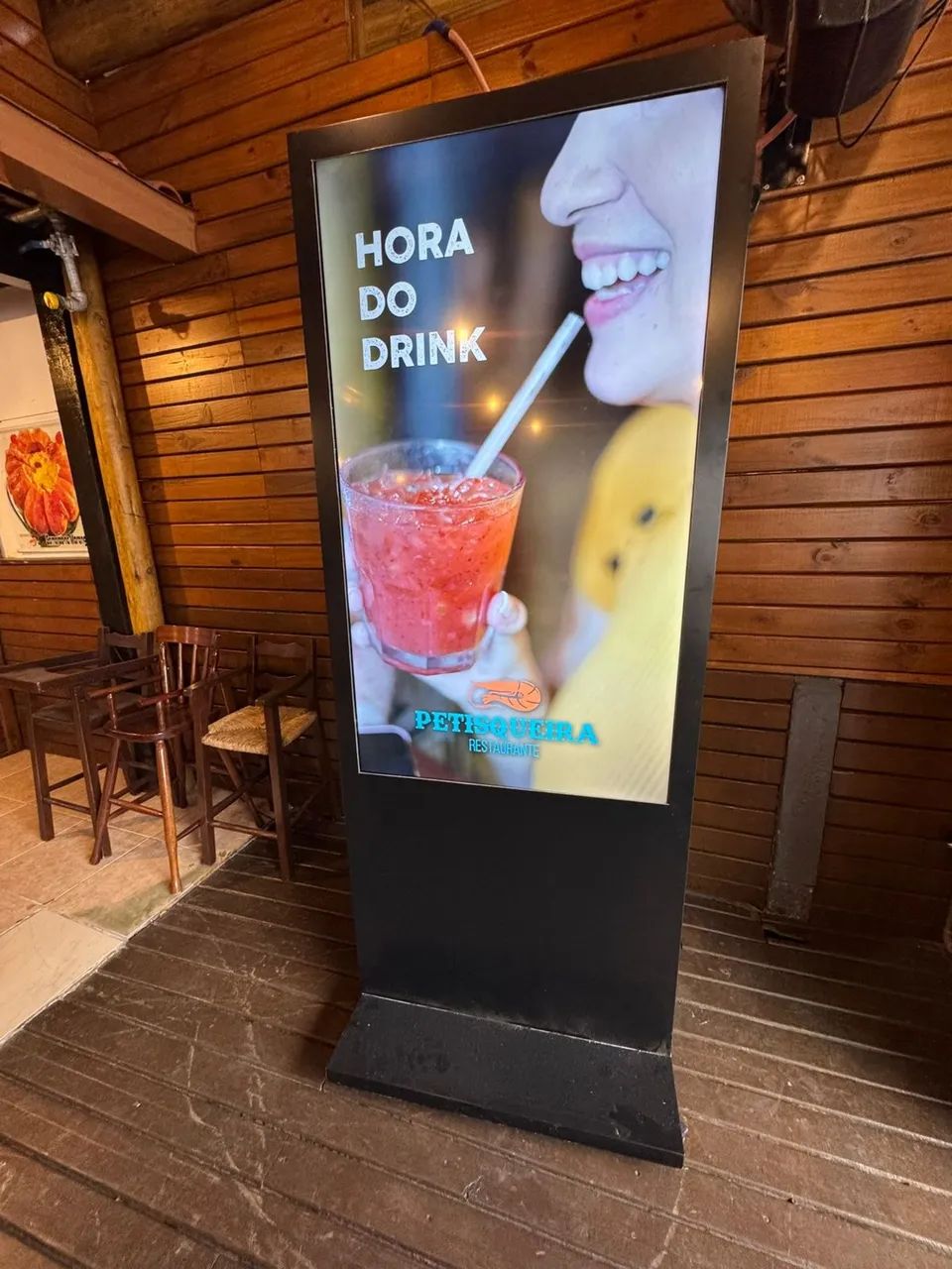 Totem de 55pl Tv led com ACM e rodinha - Foto 2