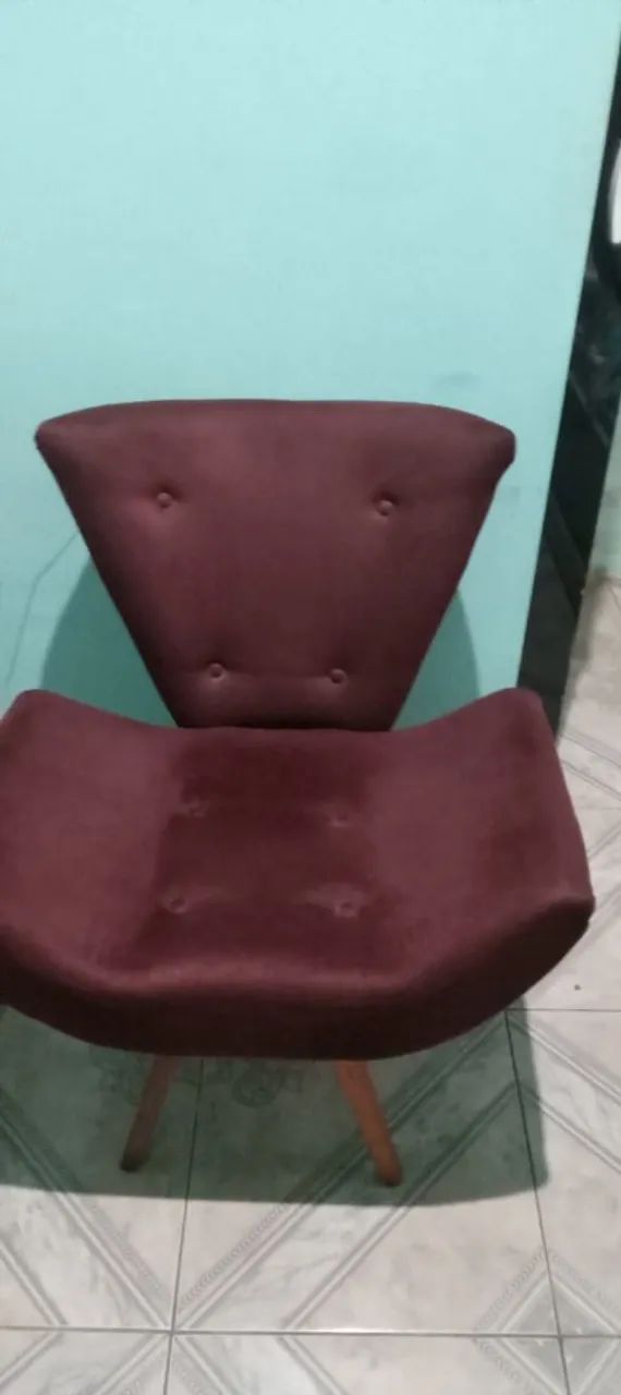 Vendo um sofá e 2 poltronas  - Foto 2