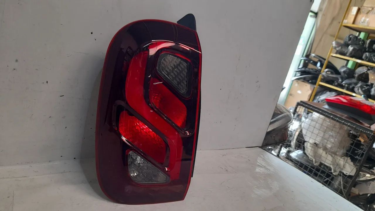 Lanterna Duster 2015 2016 2017 2018 led original - Foto 2