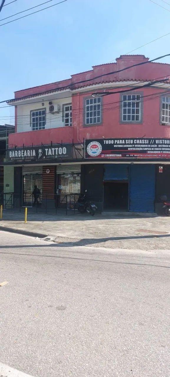 Loja linda na frente do posto de GNV 24h
