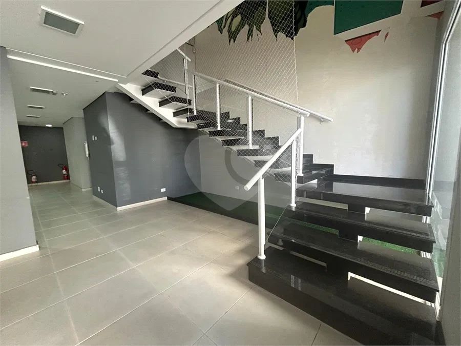 Sobrado com 5 quartos para locação em Perdizes - SP