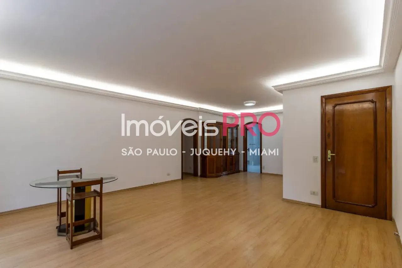 Apto de 172 m2 com 3 dorm sendo 1 suite e 2 vagas - Foto 2