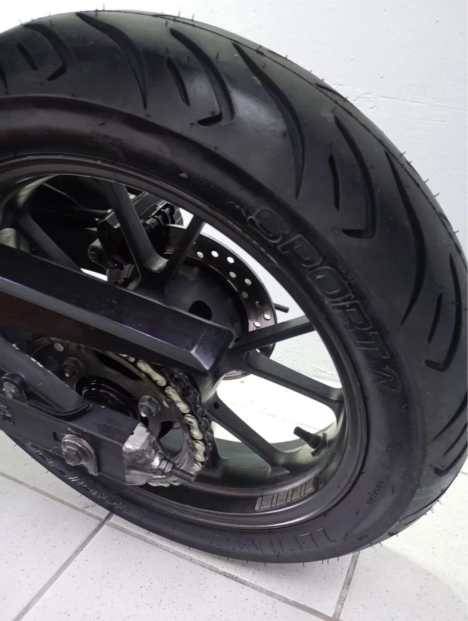 HONDA CB 300F 2024  - Foto 3
