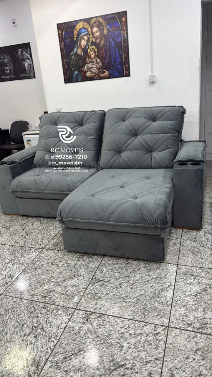 Sofá Retrátil Reclinável com Porta-Copos - Luxo