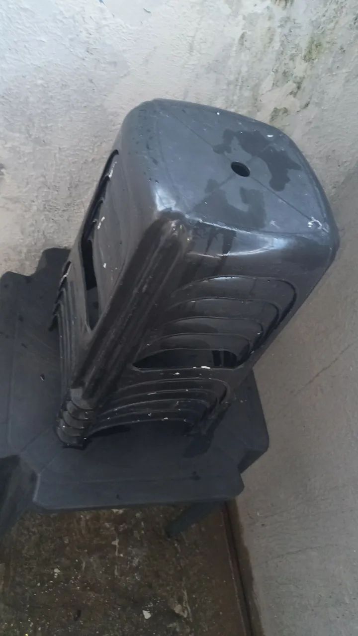 Mesa e banquetas