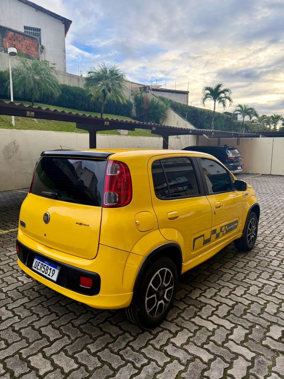 Fiat Uno Sporting 1.4 EVO Fire Flex 8V 4P 2012 - Foto 4