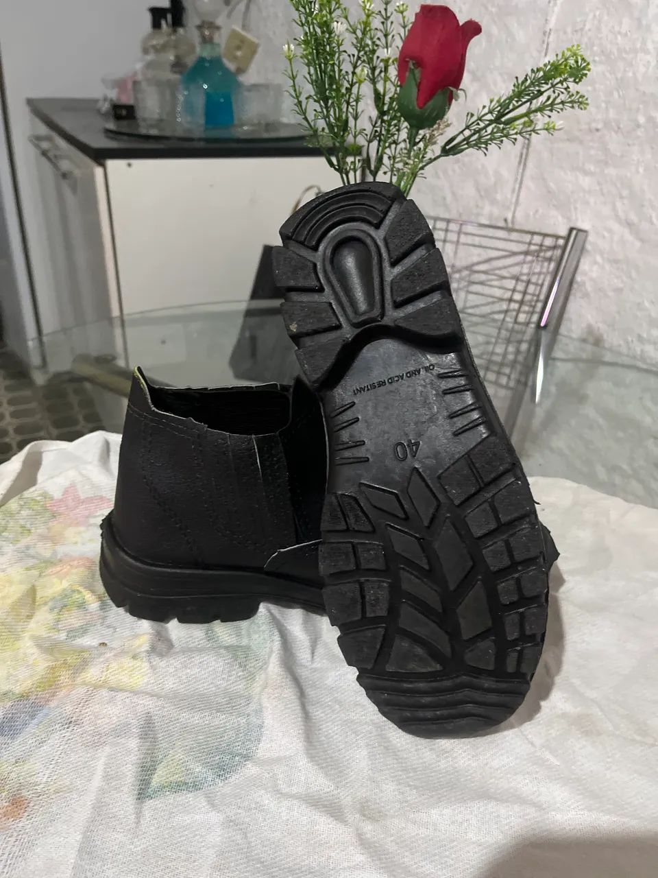 Botas bico de aço N40 nova!