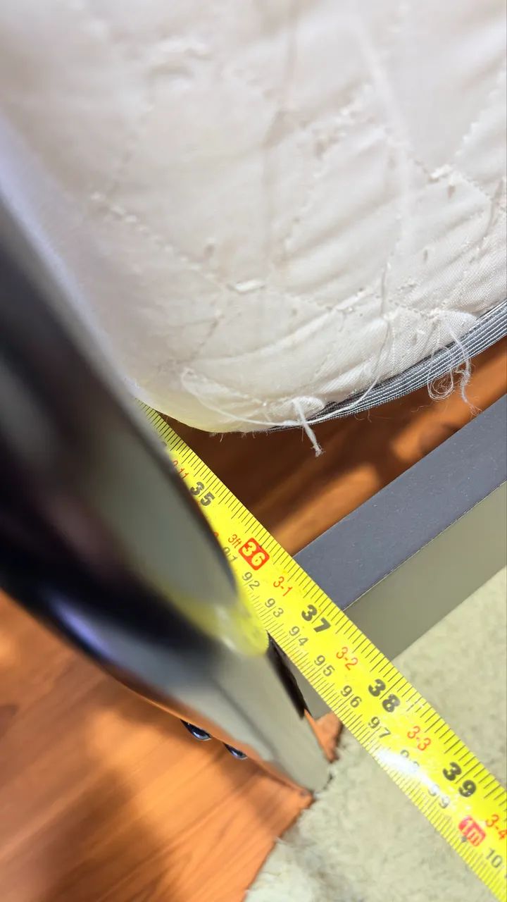 Cama solteiro com colchão de molas ensacadas 
