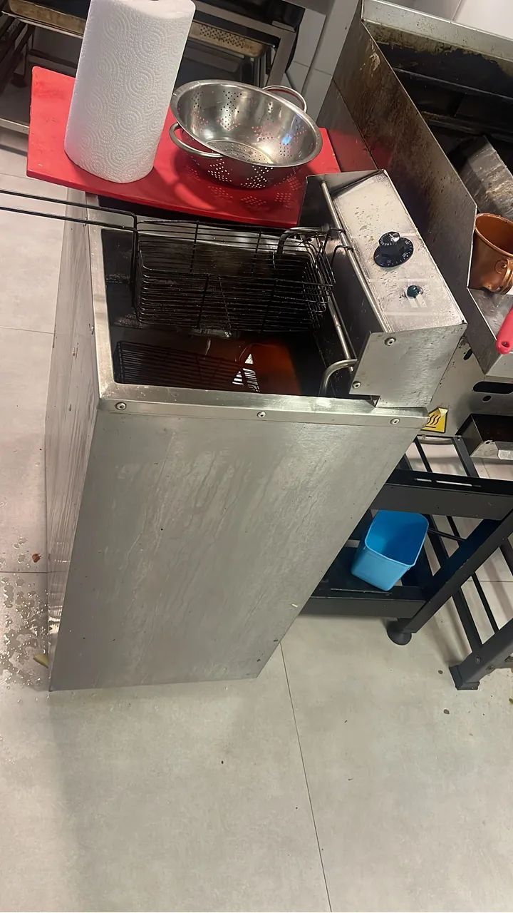 Fritadeira elétrica 10.000 wats 