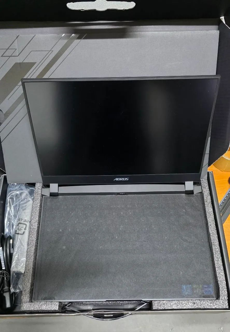 Aorus 5 SE4
