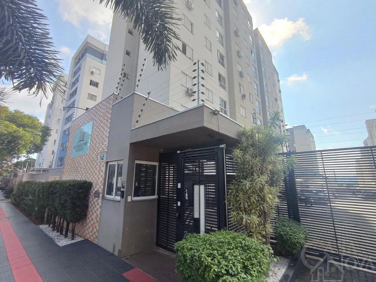 Apartamento semi mobiliado para locação no Jardim Alvorada em Maringá Paraná - Foto 3