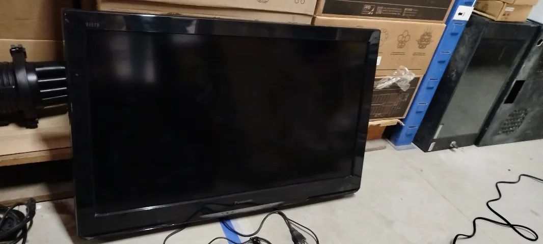 TV Panasonic - TC-L32C30B