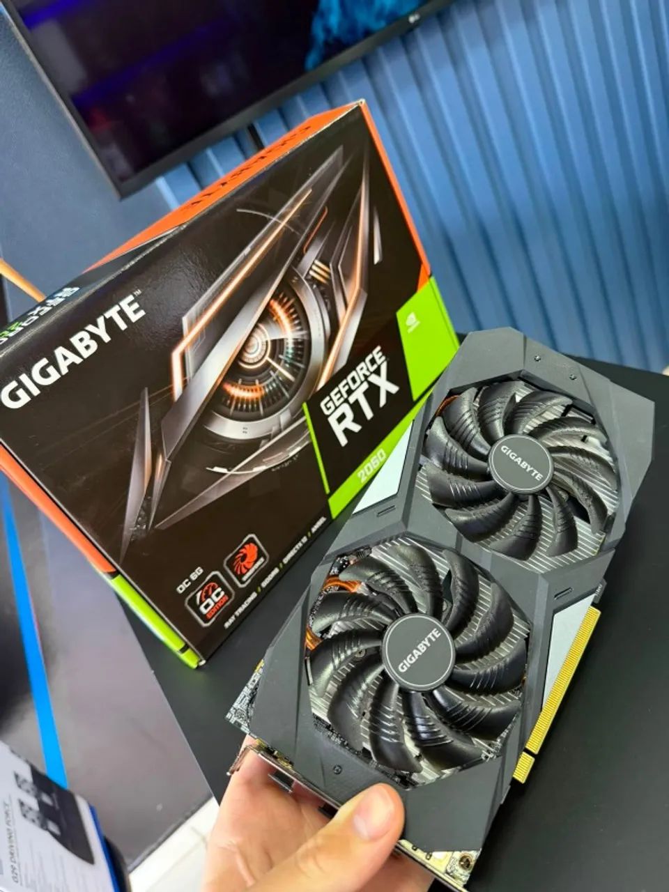 RTX 2060 Gigabyte Dual Fan - Foto 2