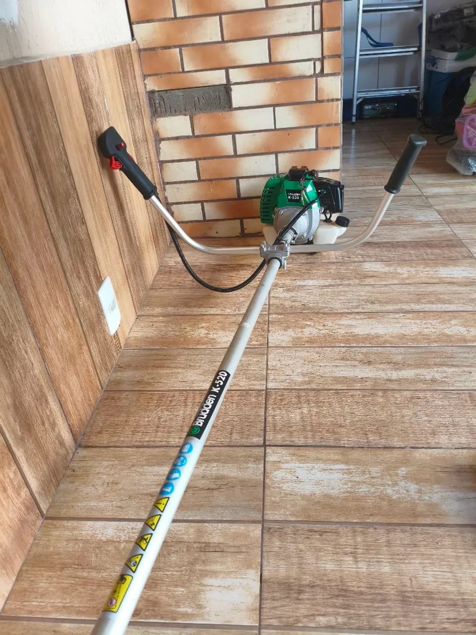 Vendo máquina de cortar grama. - Foto 3