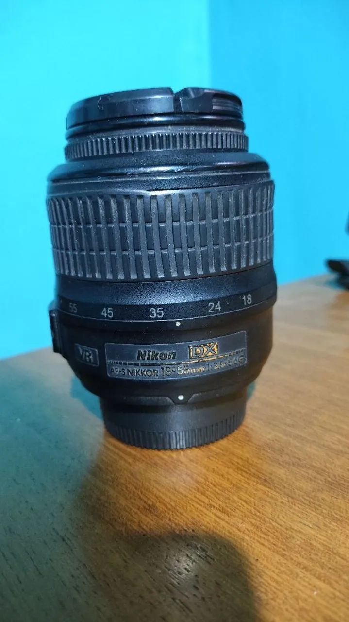 Lente Nikon DX AF-S 18-55mm 1:3.5-5.6G Nikkor VR