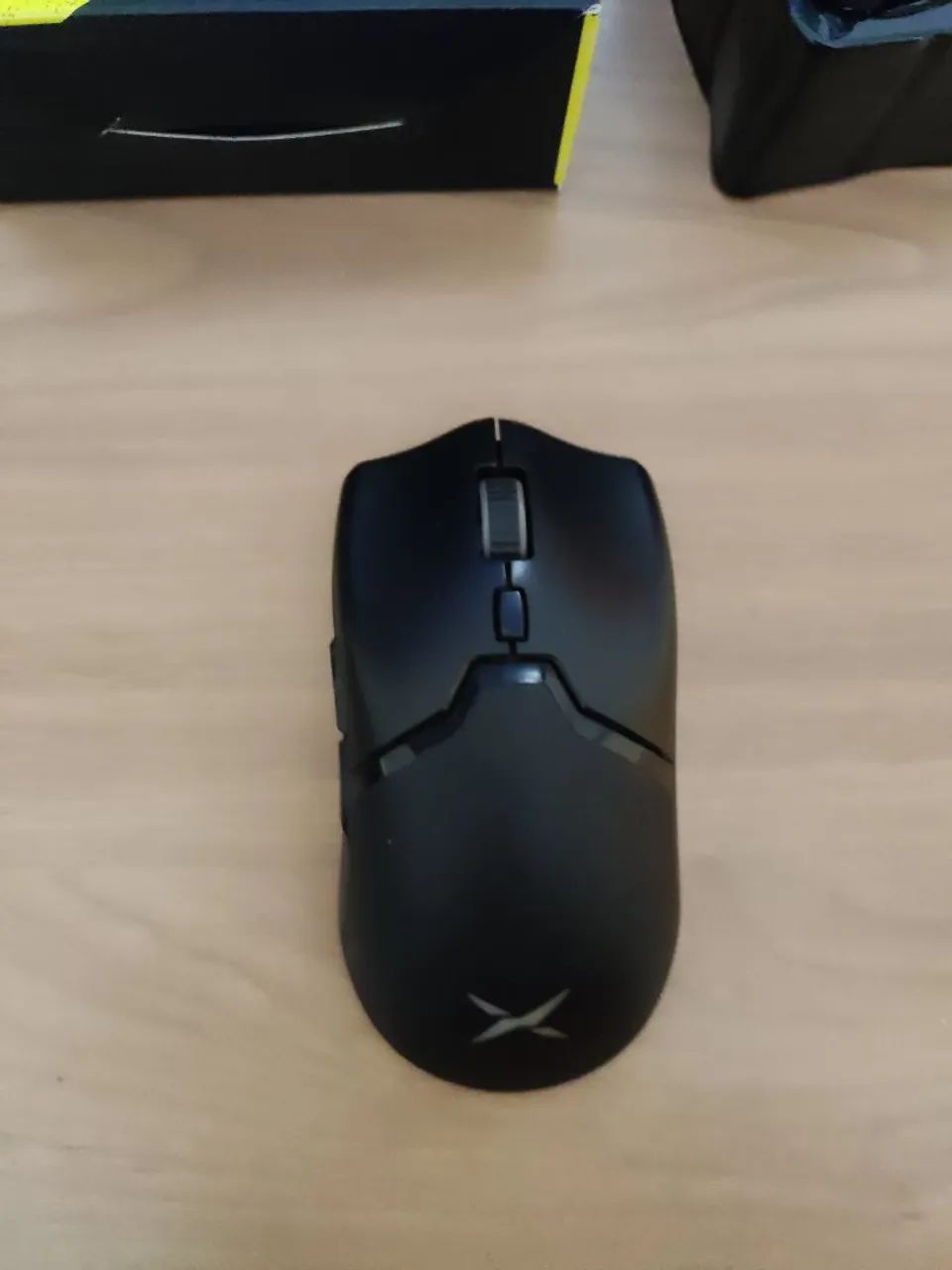 Mouse deluxe m800 wireless paw3335