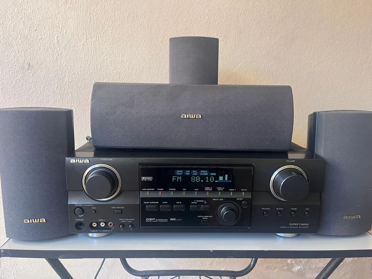 Receiver Aiwa AV-DV75 com caixas Importado do Japão - Aparelhos de