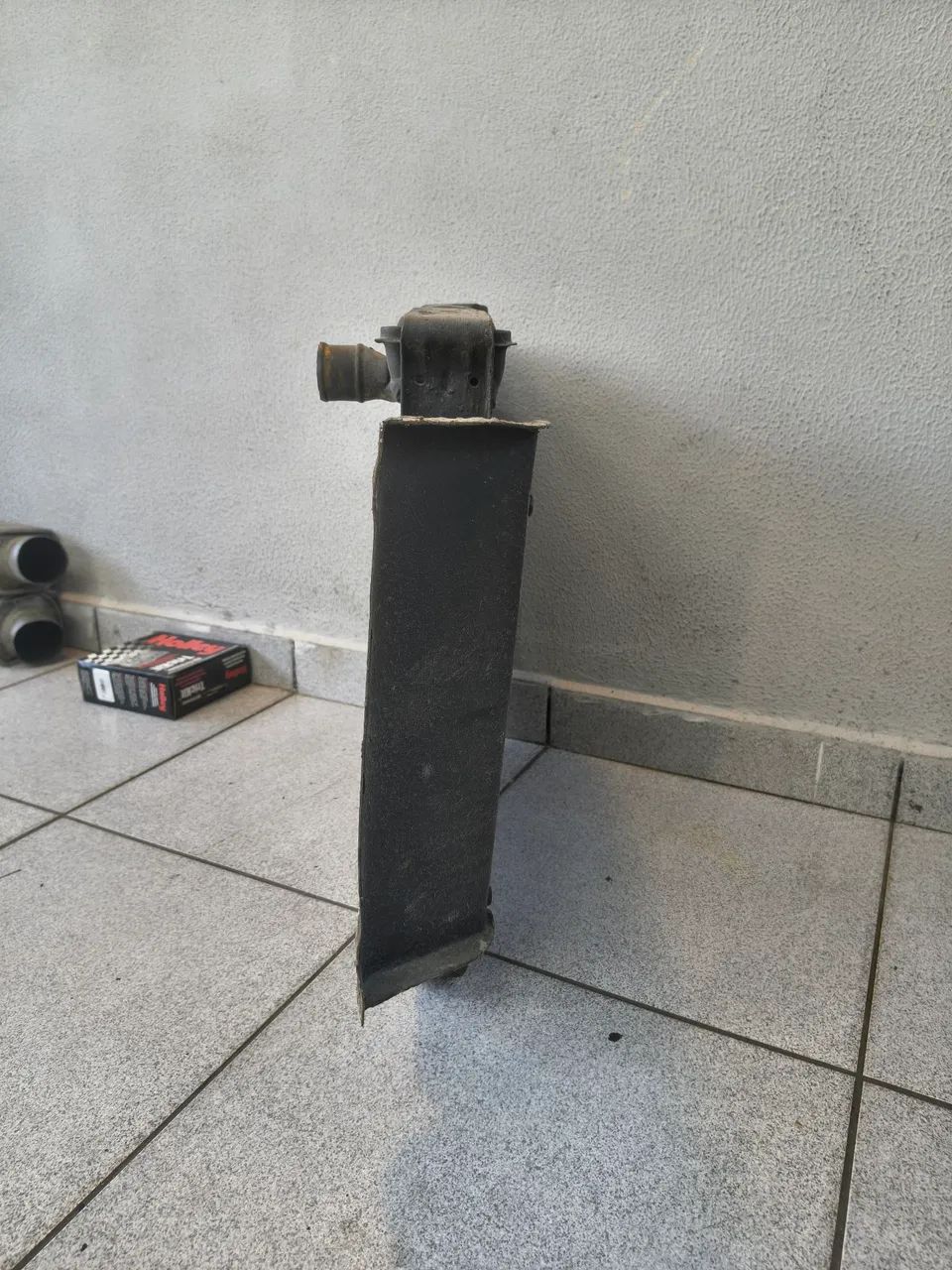 Radiador Ford F 100 usado para desocupar espaço  - Foto 6