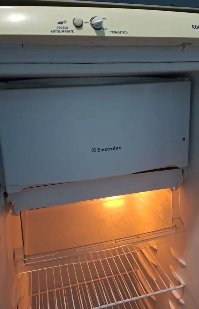 Geladeira Electrolux Degelo Prático  - Foto 2