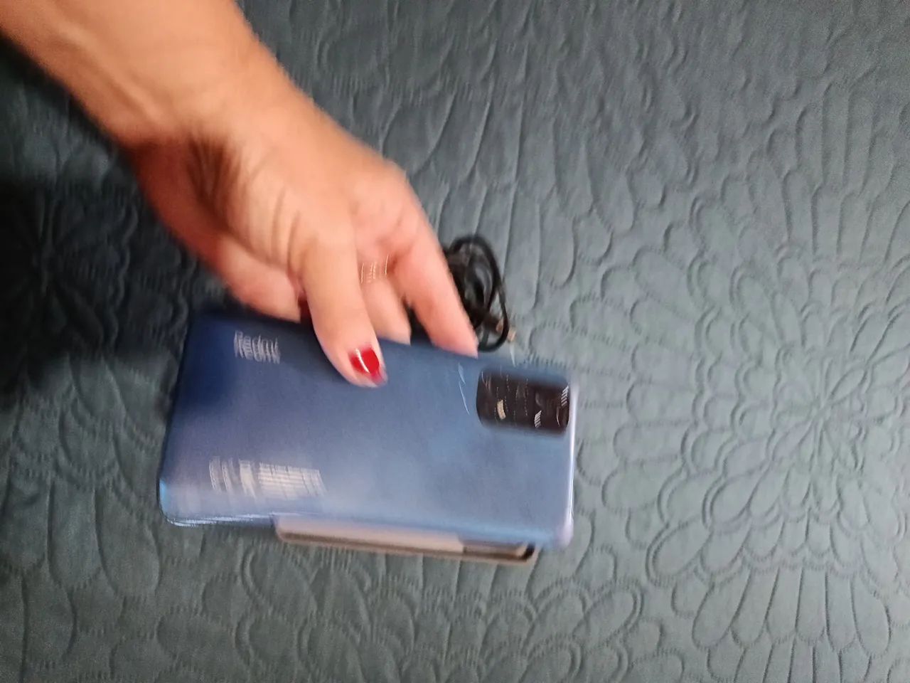 Vendo esse redmi 11 normal acompanha cabo e capinha sem queima velas  - Foto 2