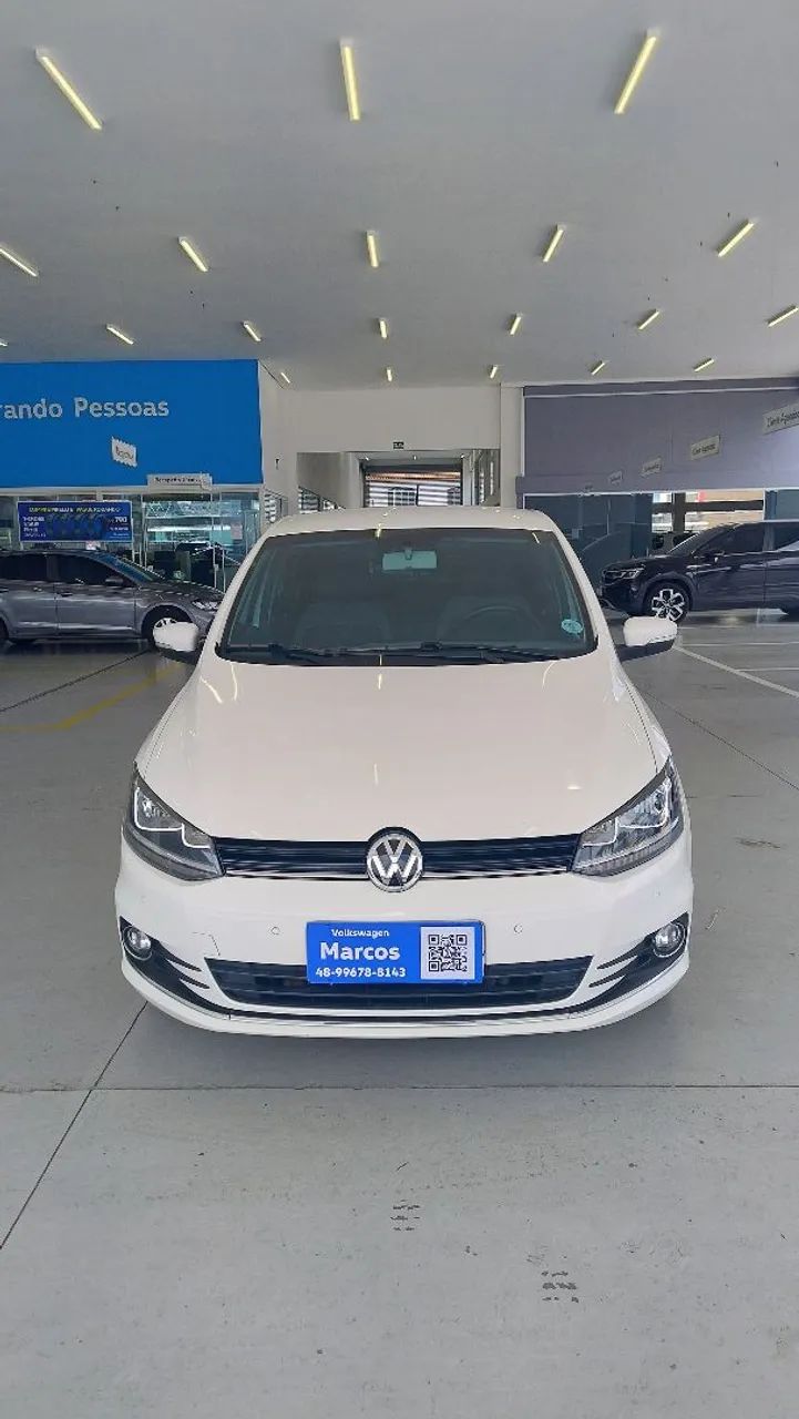 Volkswagen Fox Highline 1.6 Flex 16V 5P 2015
