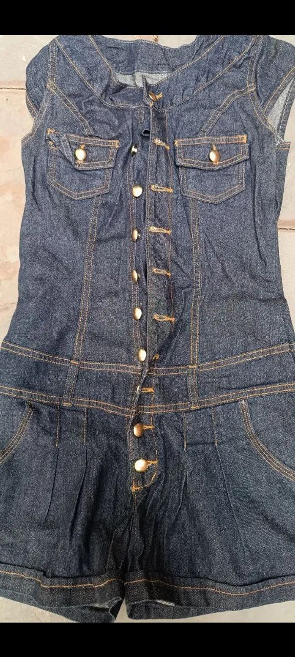 Roupas variadas