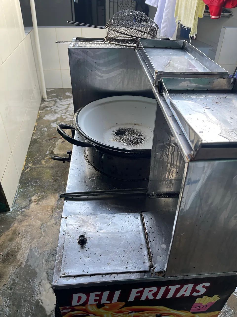 Carrinho de Espetinho  Vendo carrinho 3 em um 