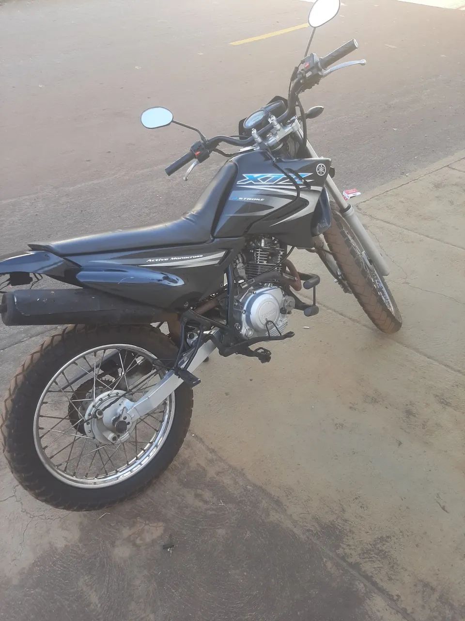 Vendo moto XTZ 