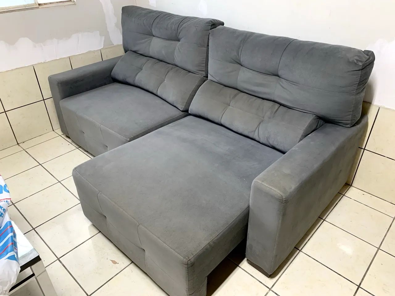 Sofá Retrátil e Reclinável