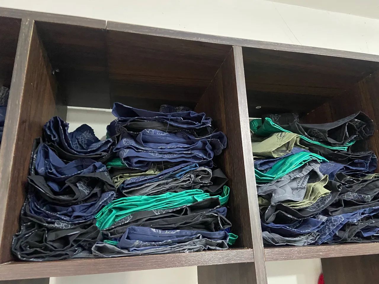 Vendo Lote de + 300 Peças Shorts Infantil Tamanho 1 e 2  - Foto 2