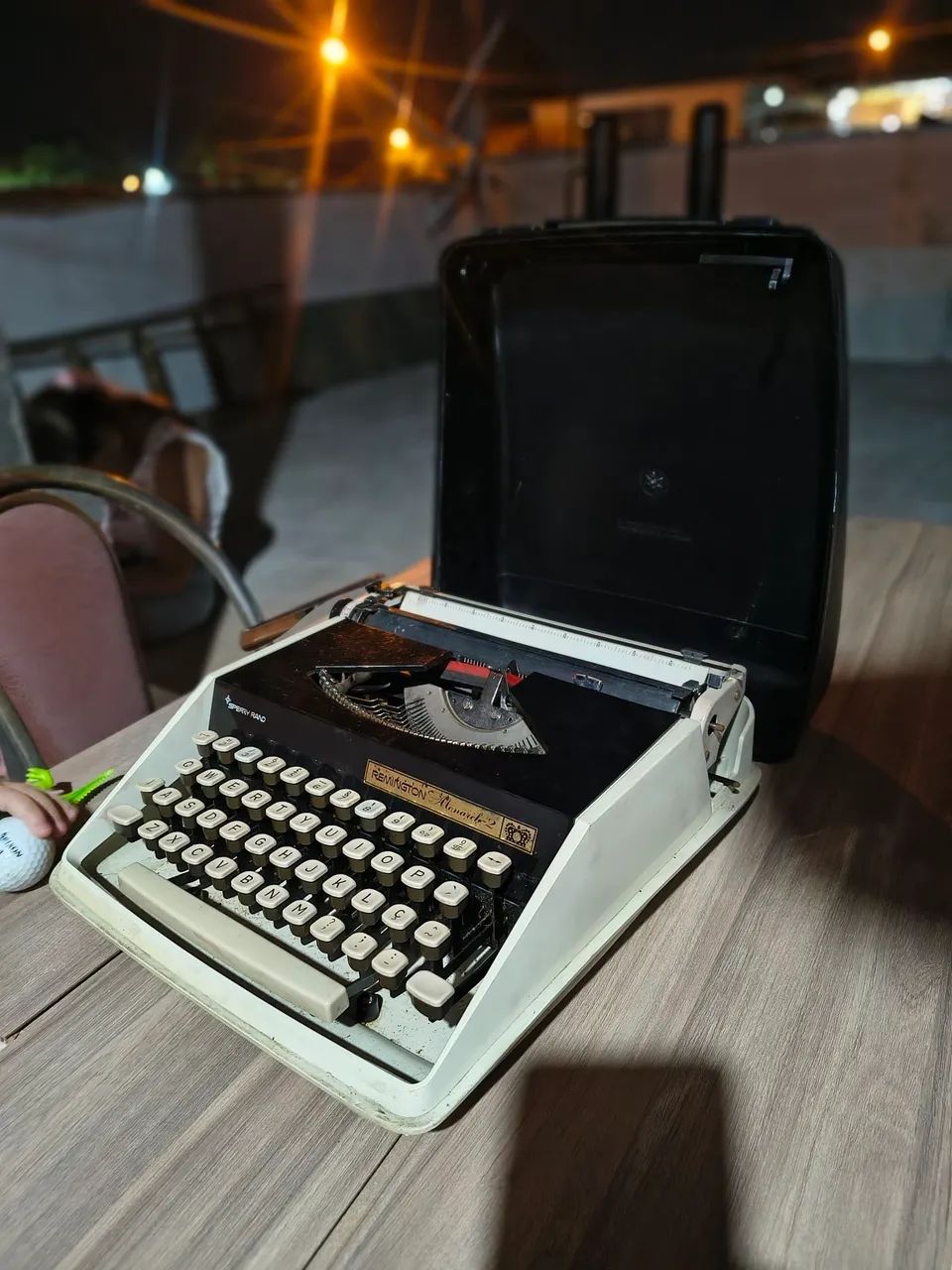 Máquina de escrever - Foto 4