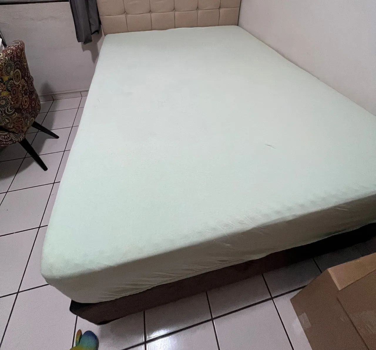 VENDO CAMA QUEEEN - Foto 2