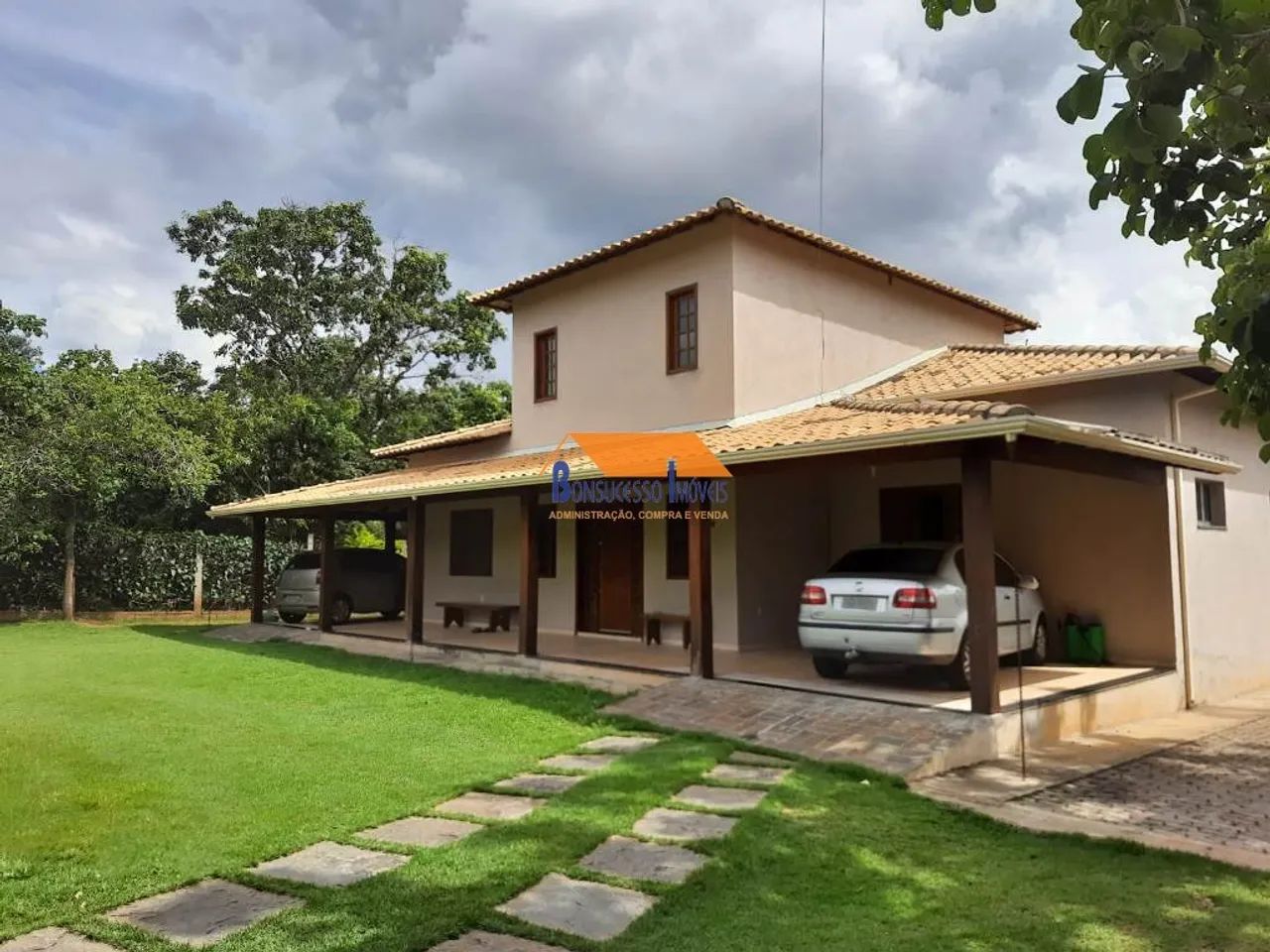Casa comercial de 4 quartos no bairro Cond. Villa Monte Verde