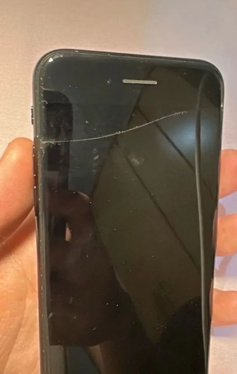 Iphone se 2 64gb com detalhes  - Foto 2