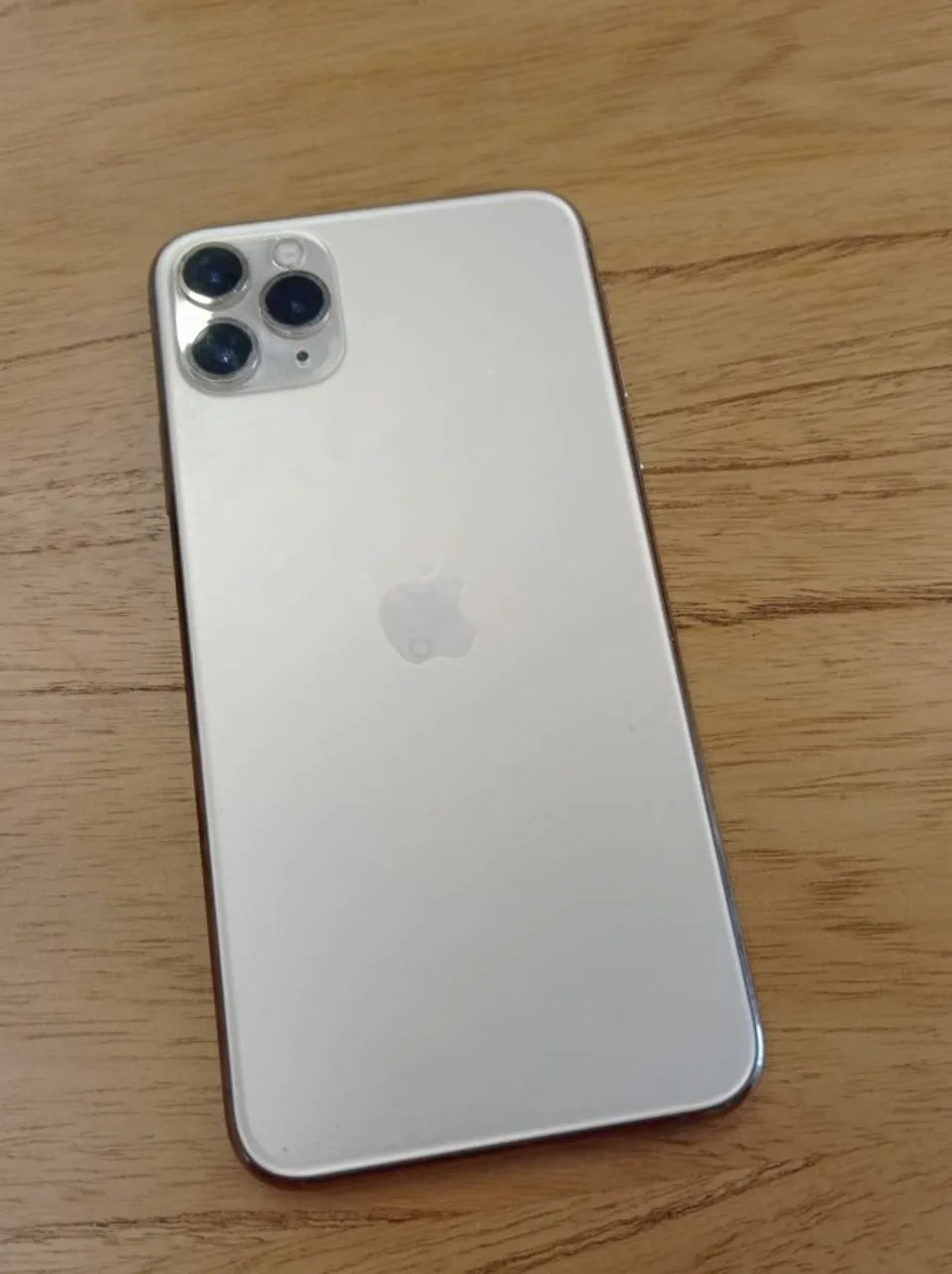 IPHONE 11 PRO MAX GOLD 64GB - Foto 3
