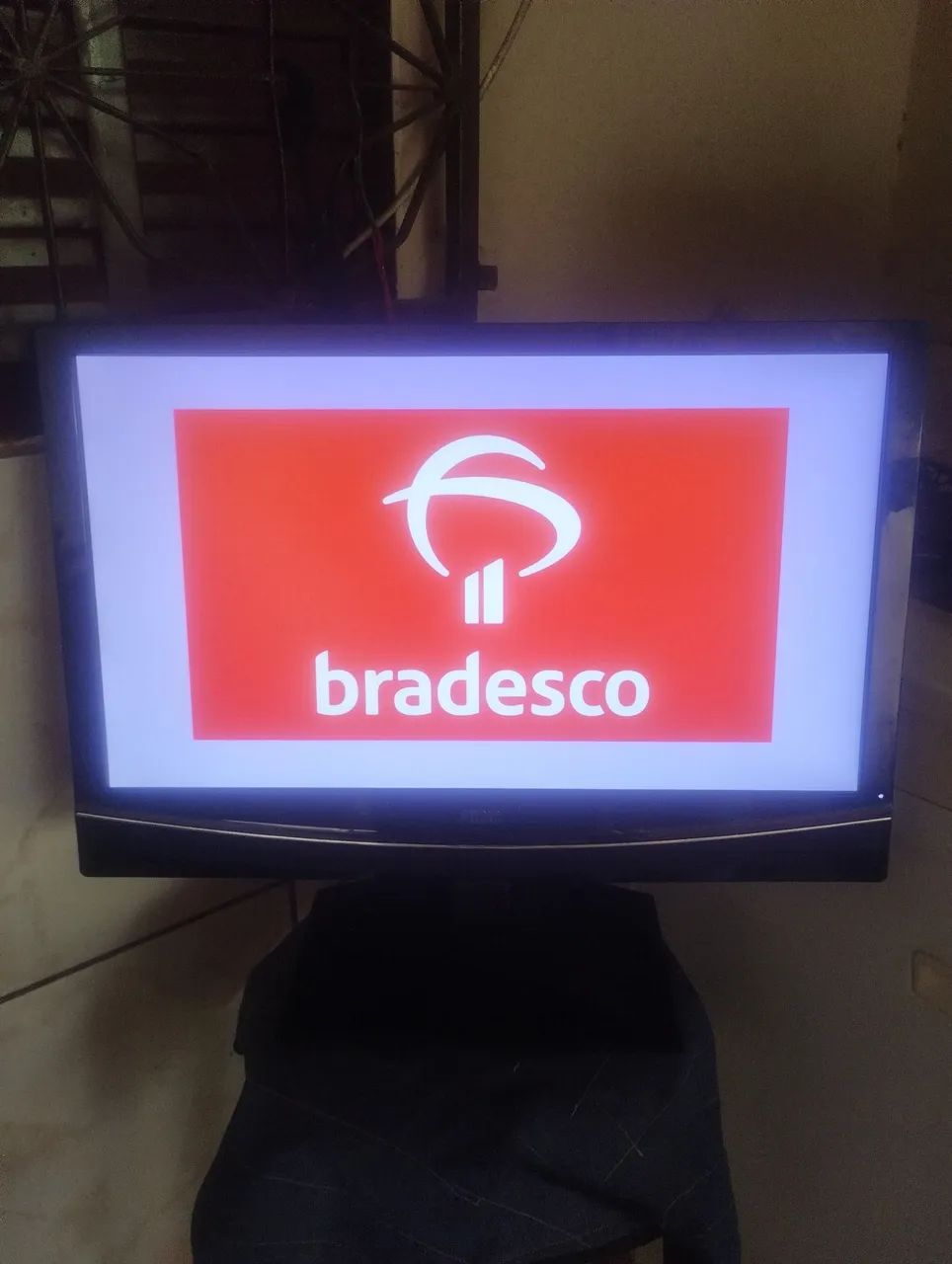Tv AOC 24 polegadas de led - Foto 4