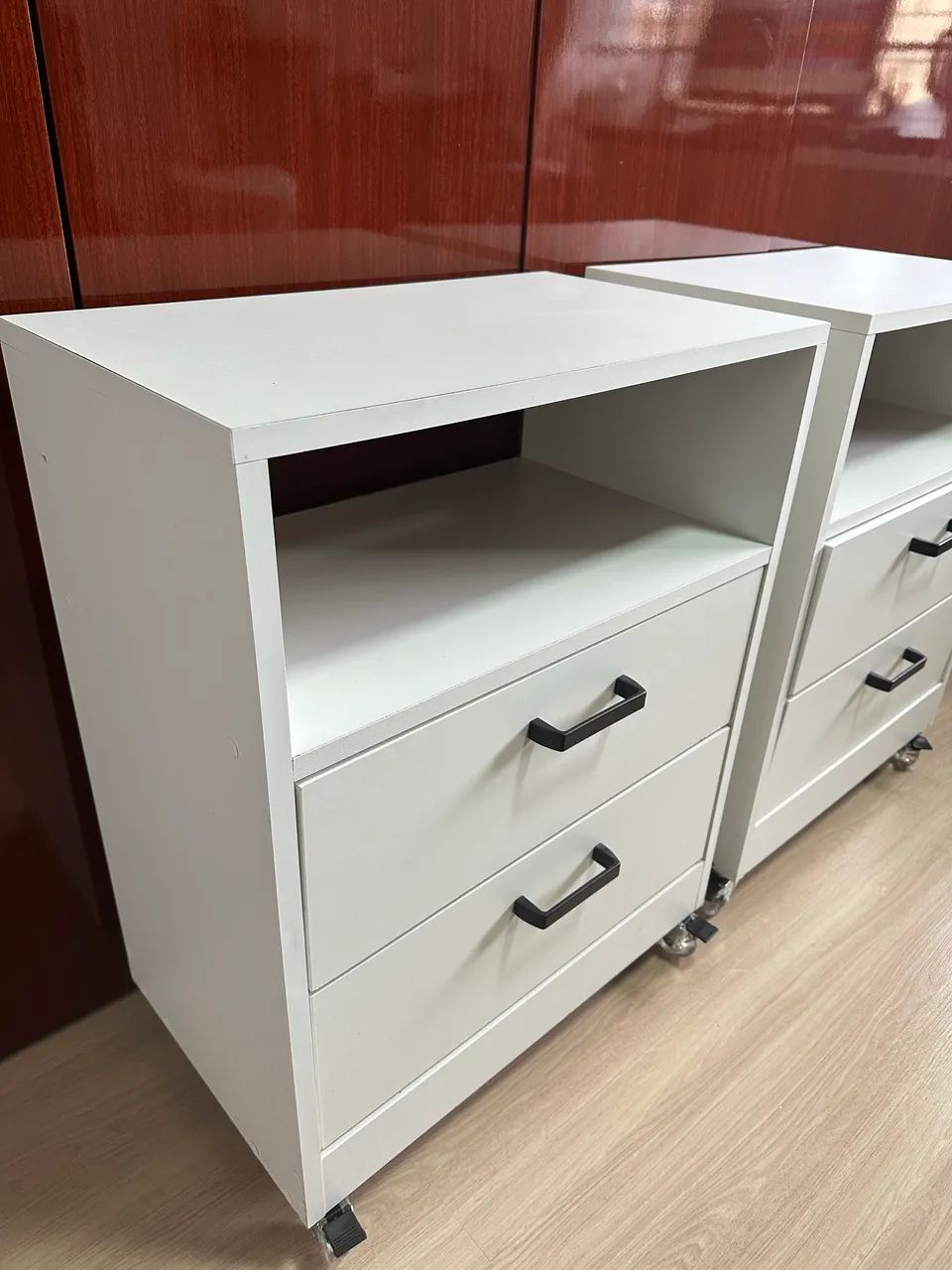 Mesa de Cabeceira 50 CM com Rodinhas - Foto 4