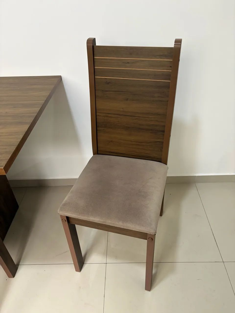 CONJUNTO DE MESA DE JANTAR COM 6 CADEIRAS - Foto 4