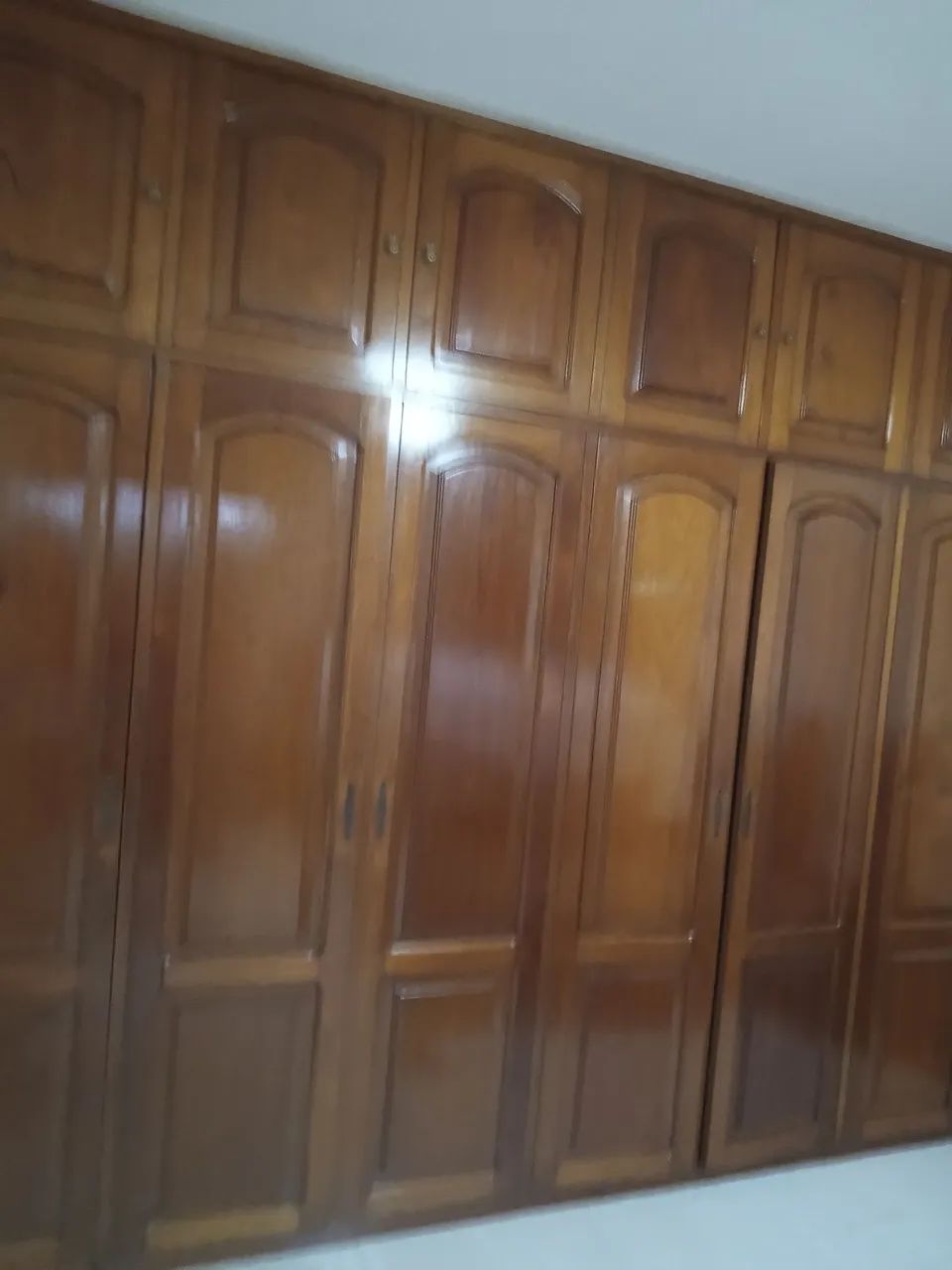 Restauração de móveis e portas etc.
